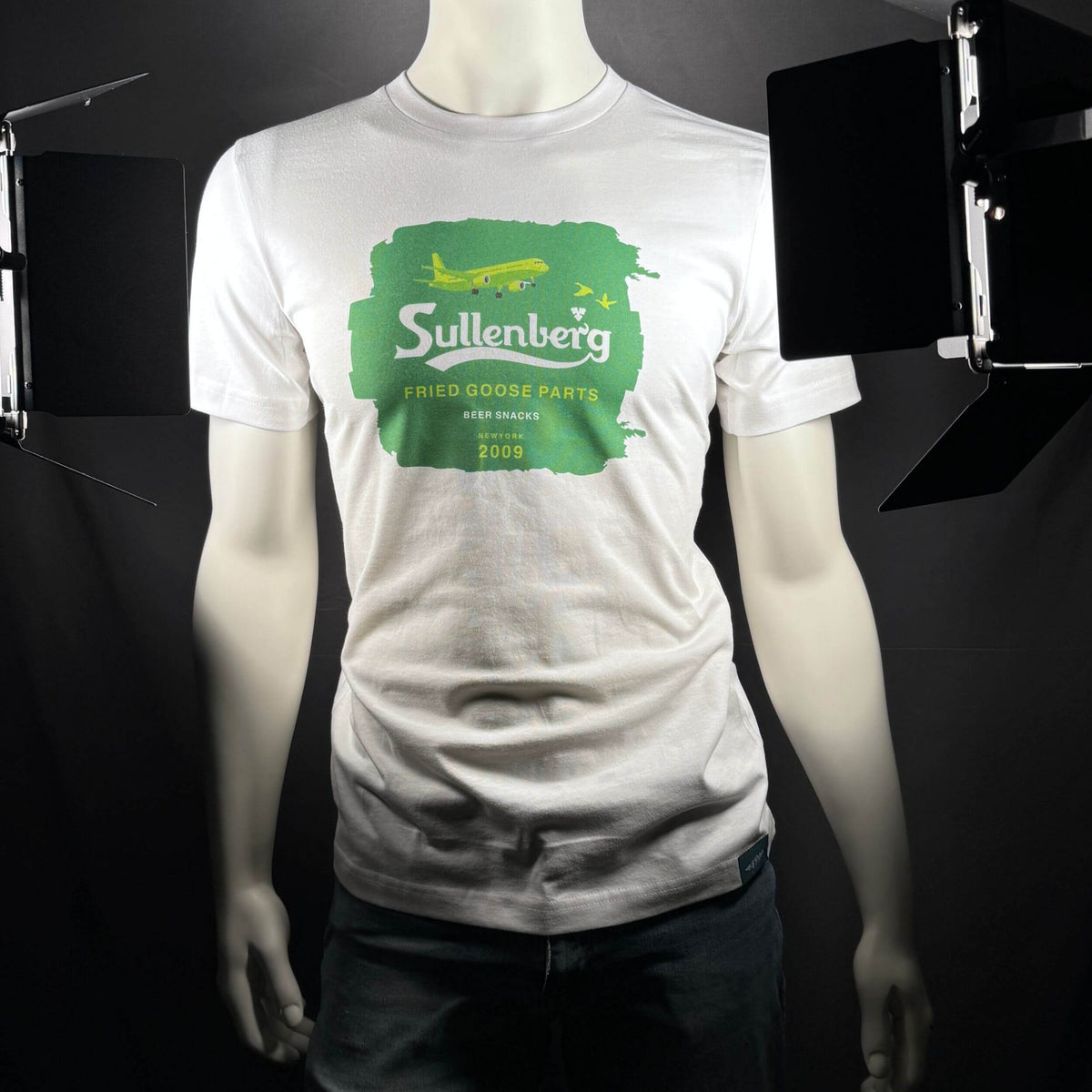 Sullenberg aviation T-shirt displayed on a mannequin